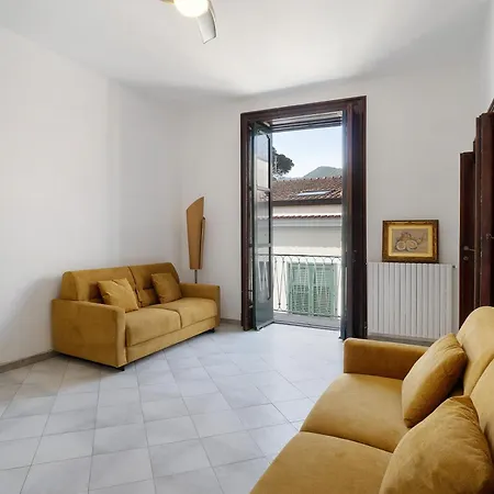 Nistela House Apartment