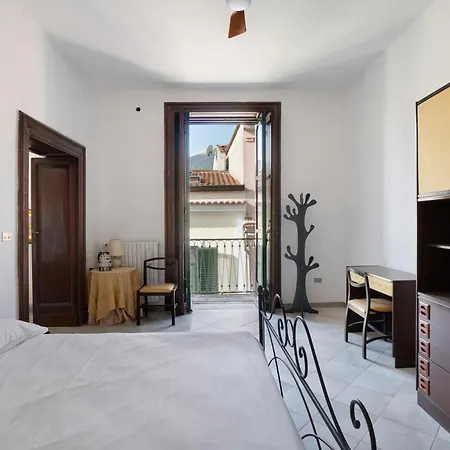 Nistela House * Cava De' Tirreni